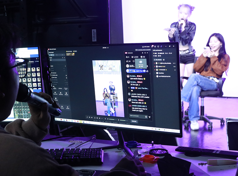 Live broadcast preview