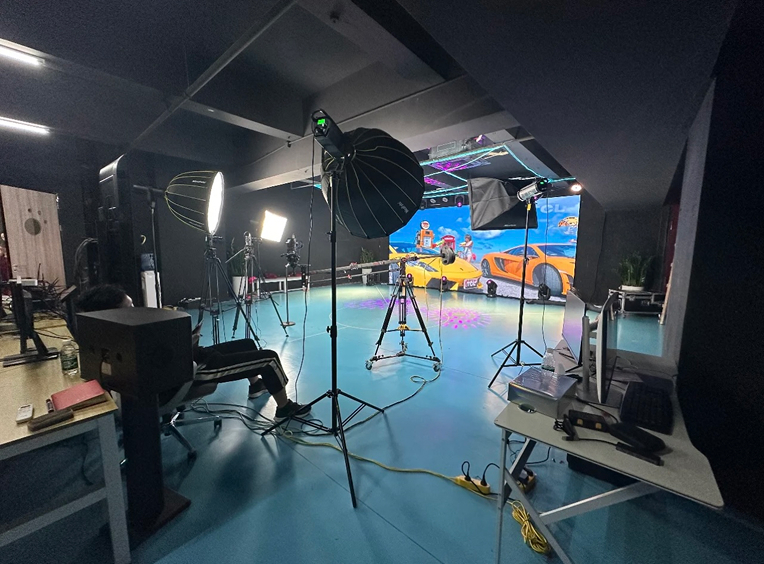 Live broadcast room